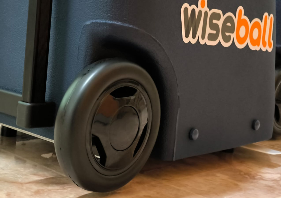 Roda de transporte mais macia e confortável para o transporte de sua Wiseball.  - image cache catalog products roda transporte roda transporte 01 916x645.png